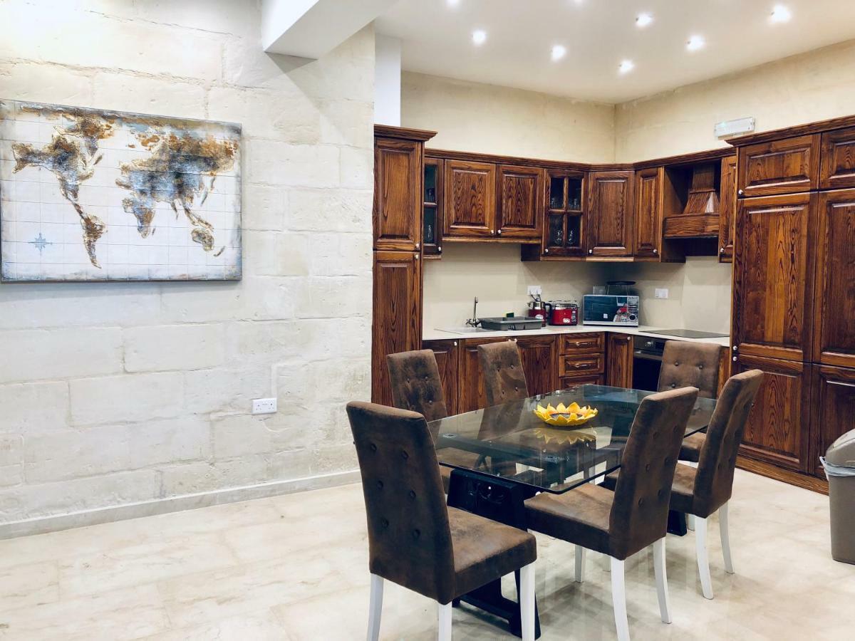 Modern Maltese House Villa Слима Екстериор снимка